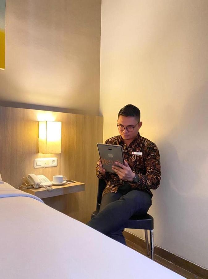 News Hotel Waru Sidoarjo Dış mekan fotoğraf